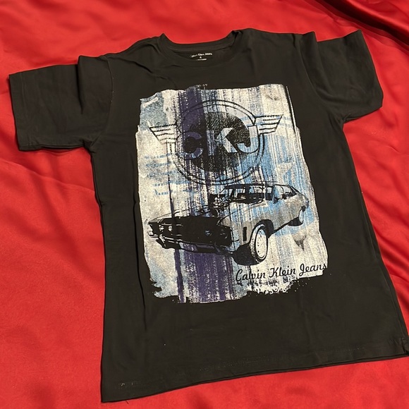 SOLD - T-shirts Bundle - Picture 7 of 8